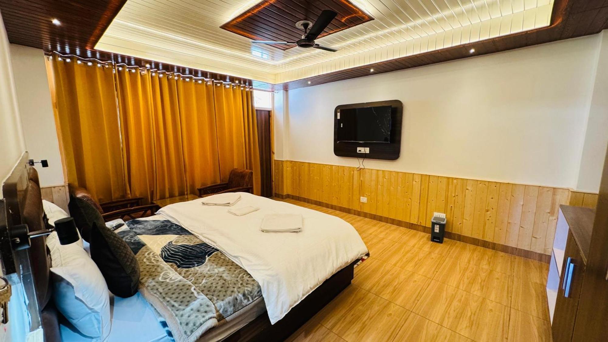 Hotel The Midnight Garden Manali Exterior foto