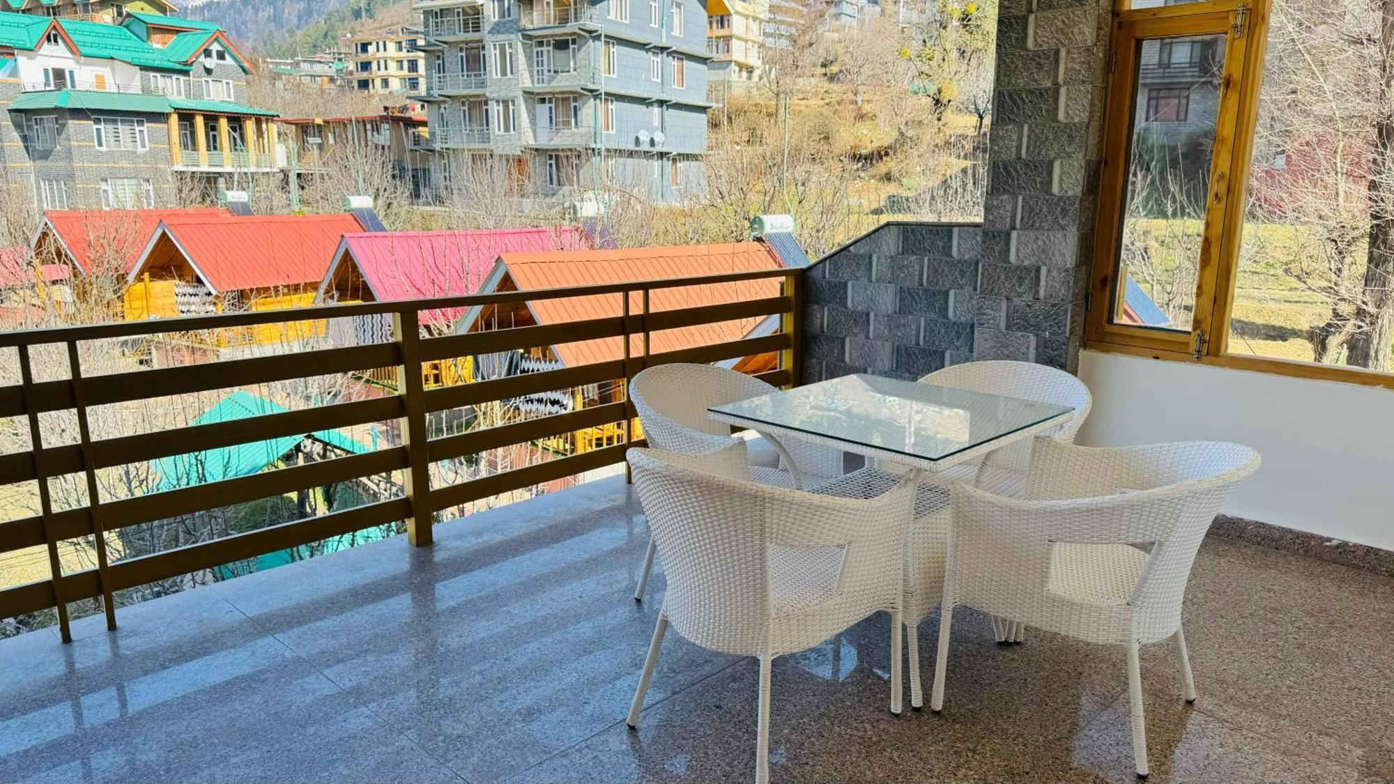 Hotel The Midnight Garden Manali Exterior foto